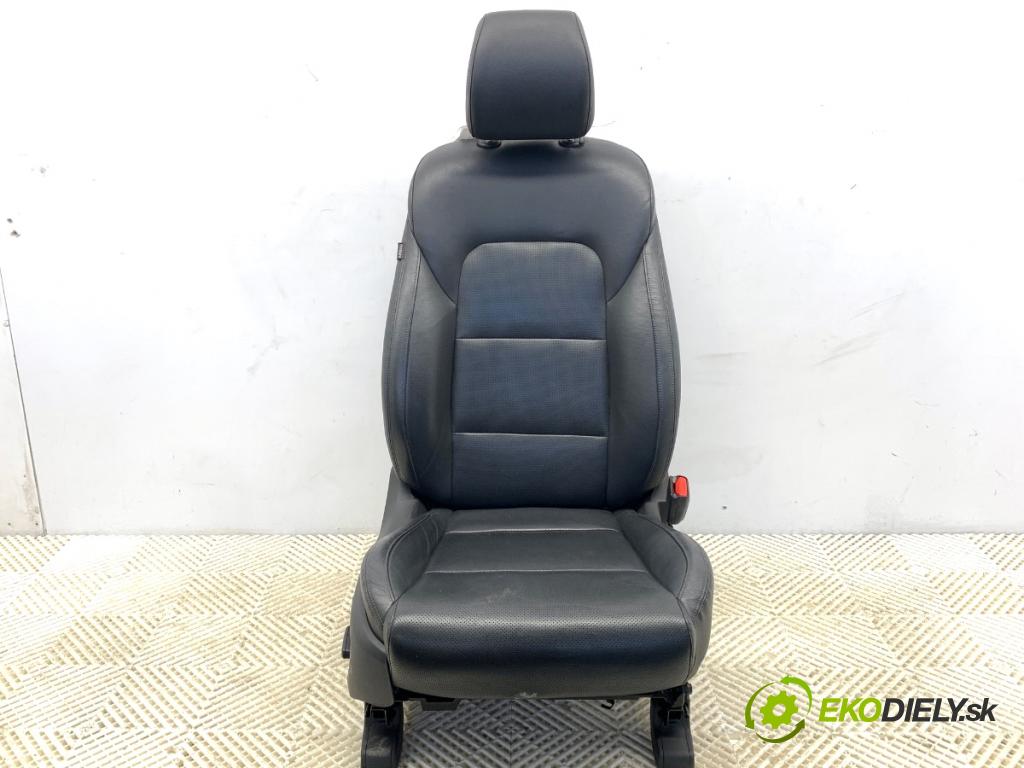 HYUNDAI TUCSON SUV 2015 85 kW 1.7 CRDi 1685 Sedadlo pravy predný 
