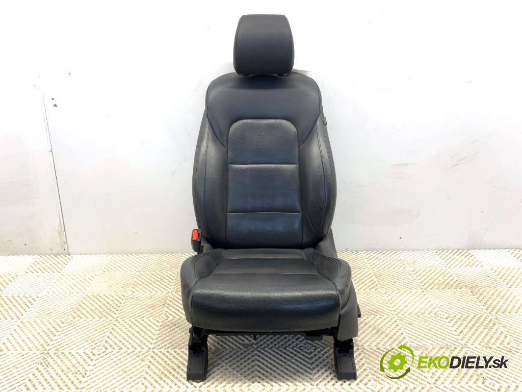 HYUNDAI TUCSON SUV 2015 85 kW 1.7 CRDi 1685 Sedadlo ľavy predný 