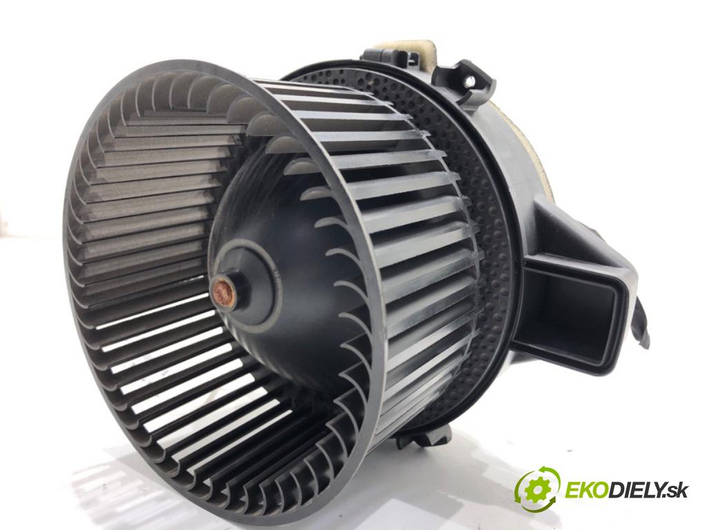 BMW G30 sedan 2020 140 kW 520 d xDrive 1995 ventilátor kúrenia F011500123 0130309508