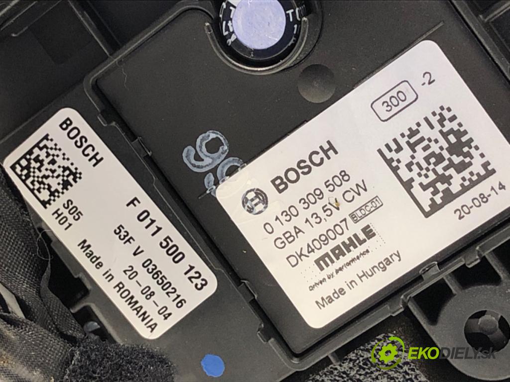 BMW G30 sedan 2020 140 kW 520 d xDrive 1995 ventilátor kúrenia F011500123 0130309508