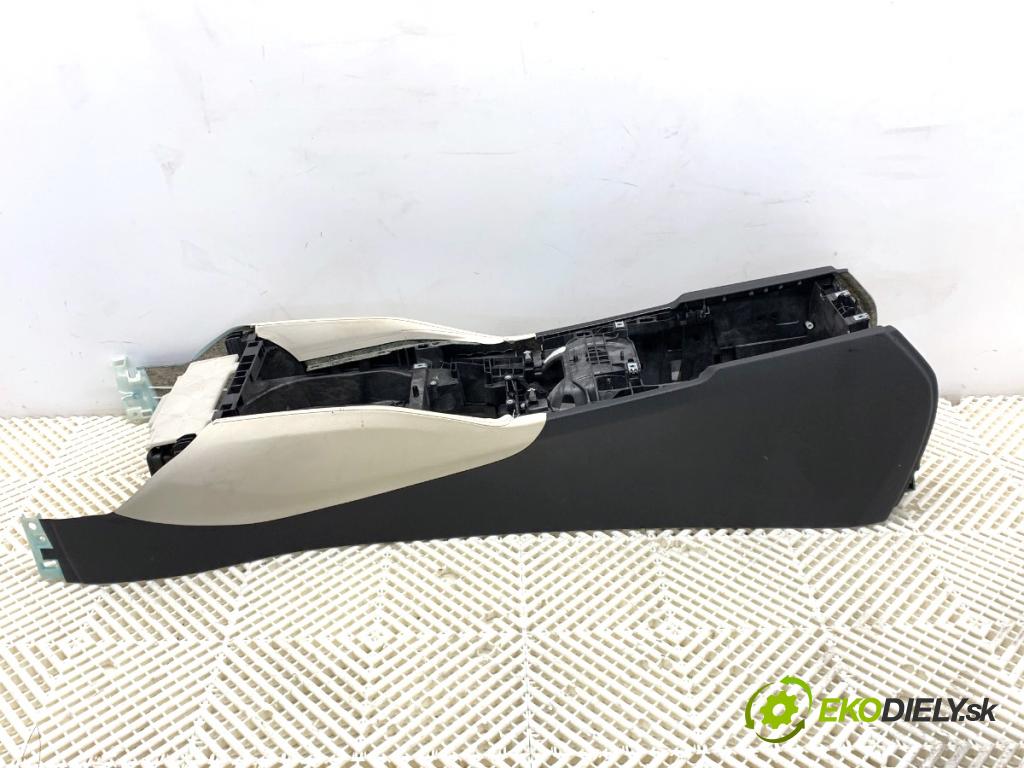 BMW G30 sedan 2020 140 kW 520 d xDrive 1995 Tunel stredový 9362721 (Stredový tunel)