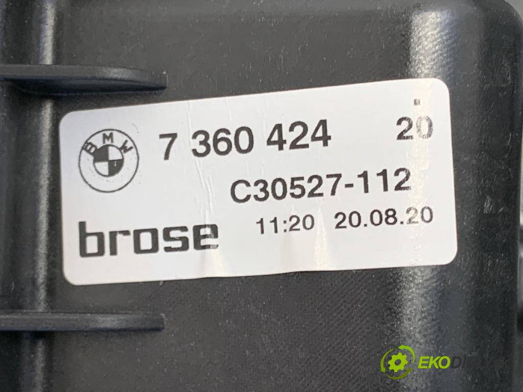 BMW G30 sedan 2020 140 kW 520 d xDrive 1995 mechanismus okna pravý přední část 7360424