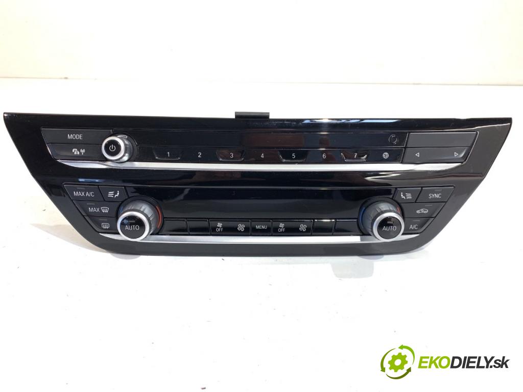 BMW G30 sedan 2020 140 kW 520 d xDrive 1995 Panel ovládaní topení 7947856 (Páčky pod volantem)
