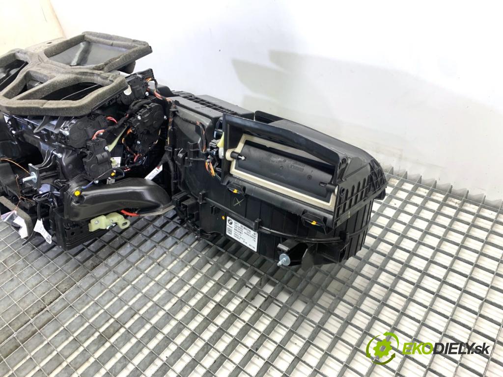 BMW G30 sedan 2020 140 kW 520 d xDrive 1995 topné těleso radiátor topení 9868742 (Radiátor topení)