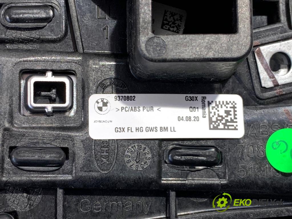 BMW G30 sedan 2020 140 kW 520 d xDrive 1995 lišty kryt 9378022 9370802 (Lišta)