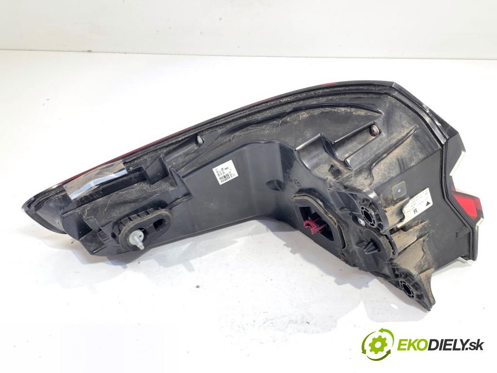 BMW G30 sedan 2020 140 kW 520 d xDrive 1995 světlo pravý zadní část 8493812