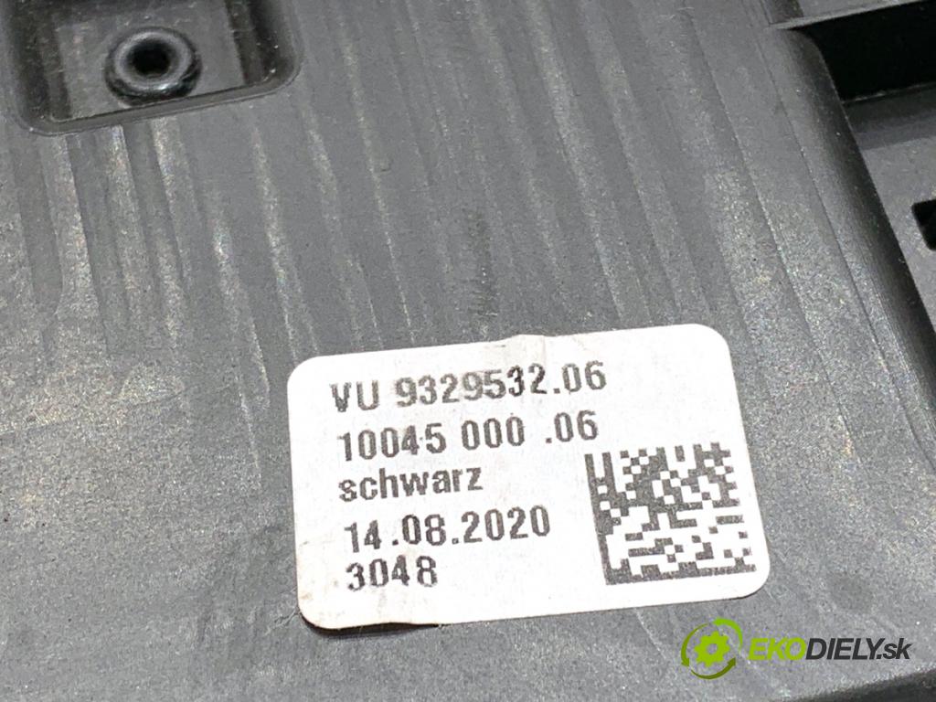 BMW G30 sedan 2020 140 kW 520 d xDrive 1995 Obal tyče volantu 9329532