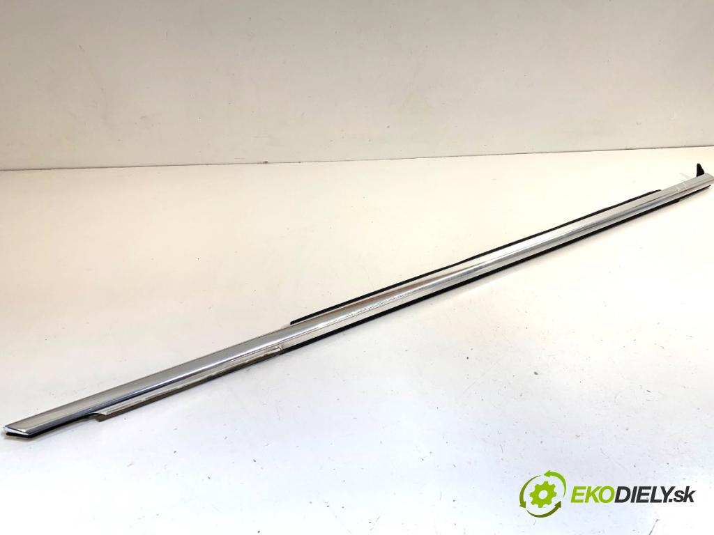 BMW G30 sedan 2020 140 kW 520 d xDrive 1995 Lišta Sbírání: predný pravy 