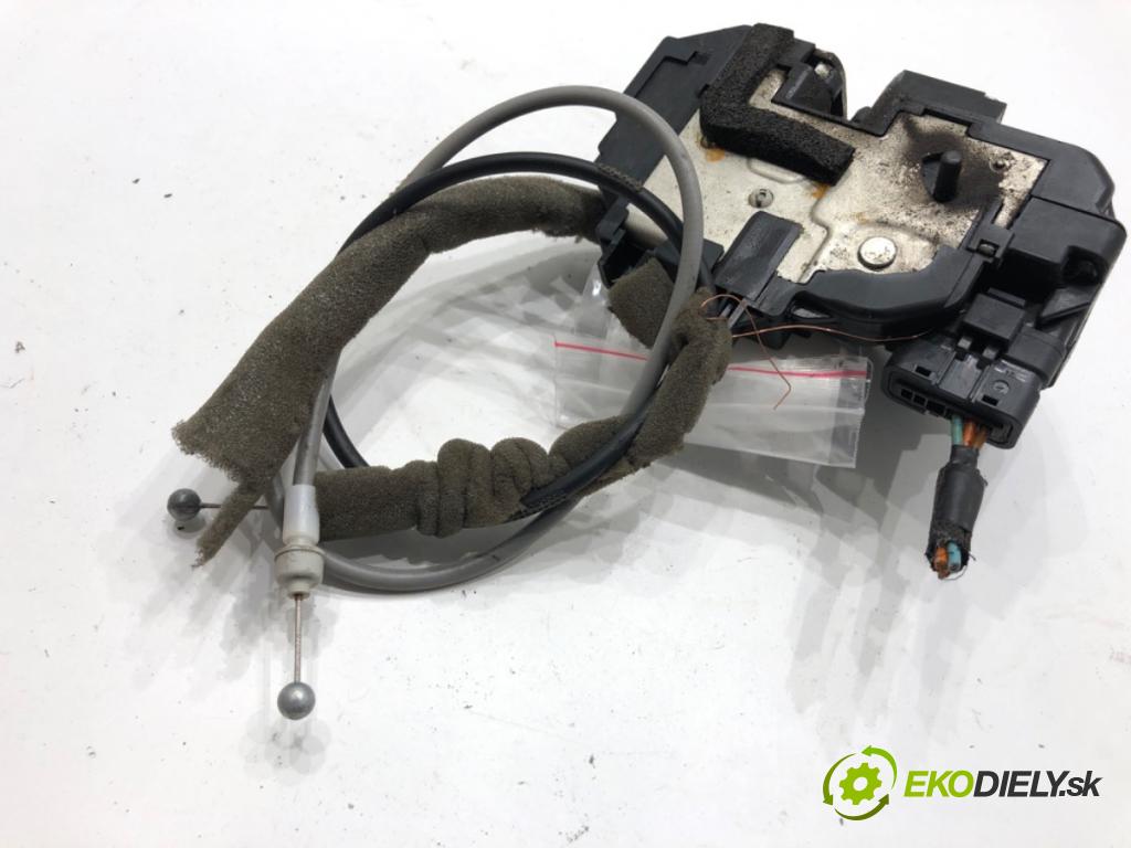 NISSAN QASHQAI J10 SUV 2011 104 kW 2.0 1997 zámok dveře pravý zadní část