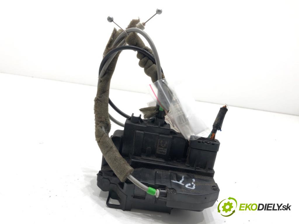 NISSAN QASHQAI J10 SUV 2011 104 kW 2.0 1997 zámok dveře pravý zadní část