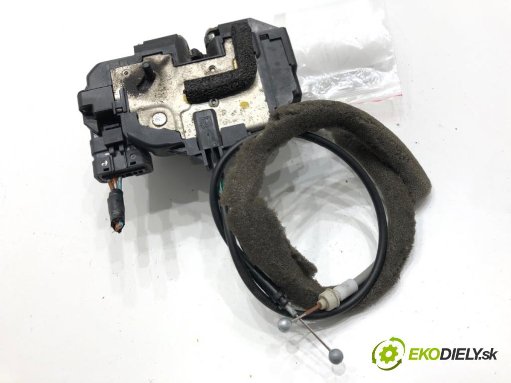 NISSAN QASHQAI J10 SUV 2011 104 kW 2.0 1997 zámok dveře levý zadní část