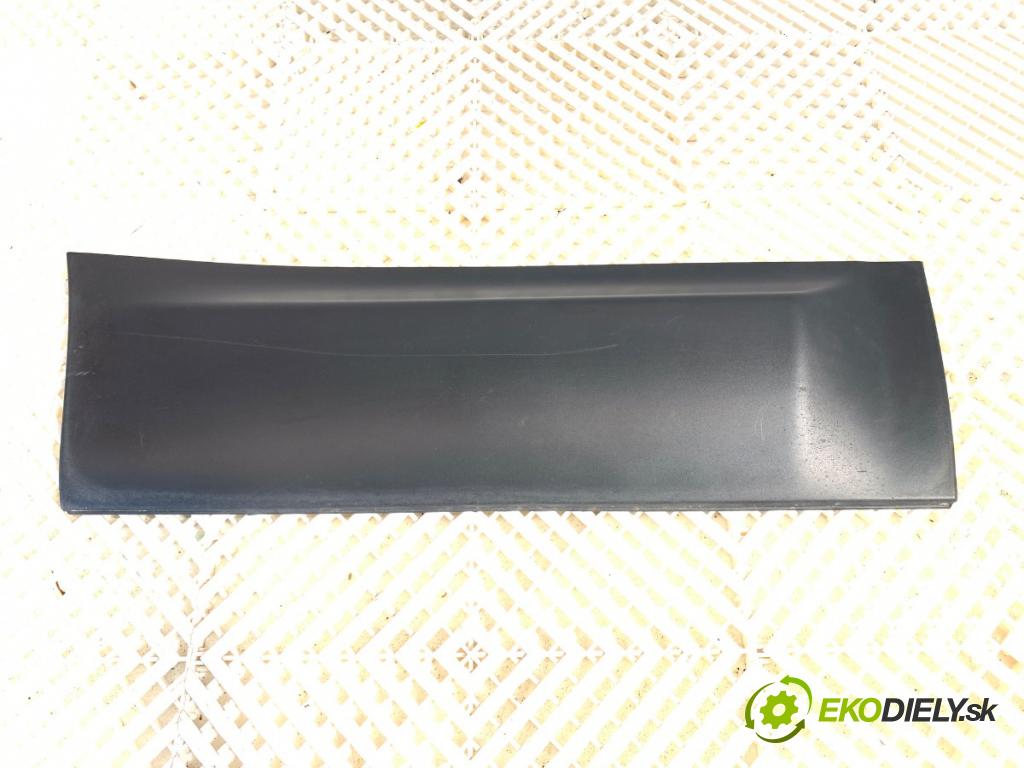 NISSAN QASHQAI J10 SUV 2011 104 kW 2.0 1997 lišta dveře pravý zadní část 82870JD00A