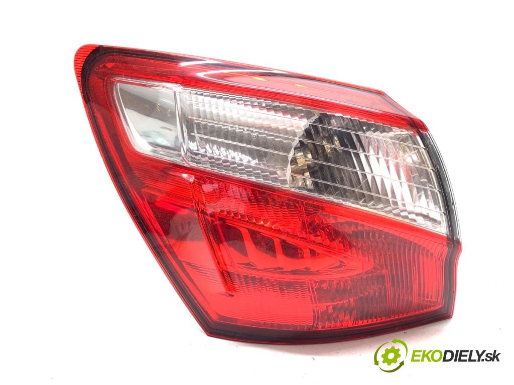 NISSAN QASHQAI J10 SUV 2011 104 kW 2.0 1997 světlo levý zadní část 