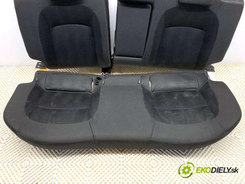 NISSAN QASHQAI J10 SUV 2011 104 kW 2.0 1997 Sedadlo druhý rad