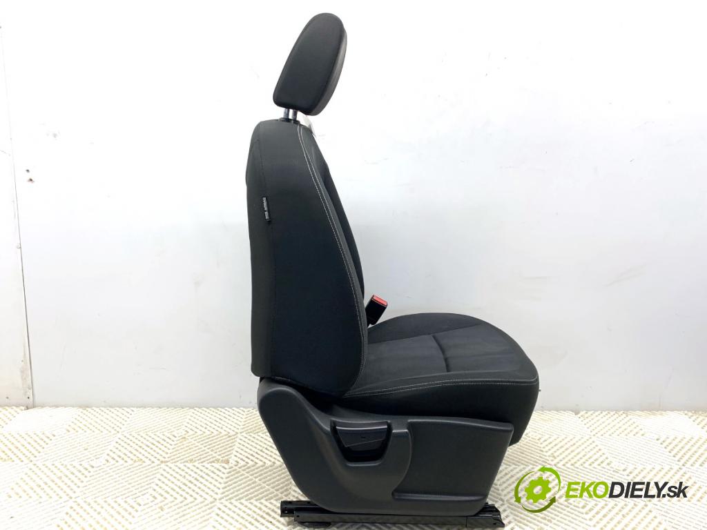 NISSAN QASHQAI J10 SUV 2011 104 kW 2.0 1997 Sedadlo pravy predný