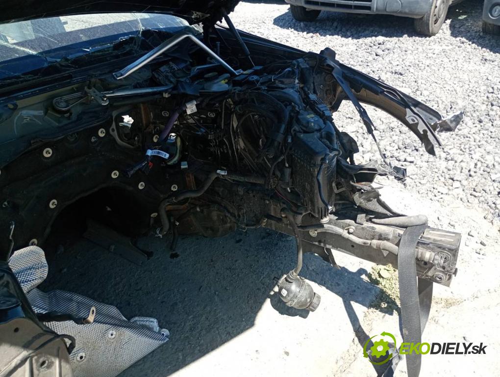 BMW G30 sedan 2020 140 kW 520 d xDrive 1995 karoséria ČTVRŤÁK: Blatník prah strecha PODŁUŻNICA