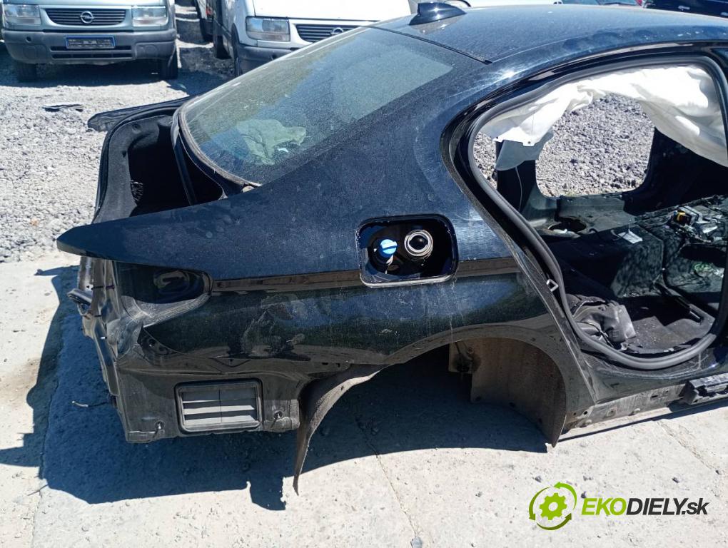 BMW G30 sedan 2020 140 kW 520 d xDrive 1995 karoséria ČTVRŤÁK: Blatník prah strecha PODŁUŻNICA