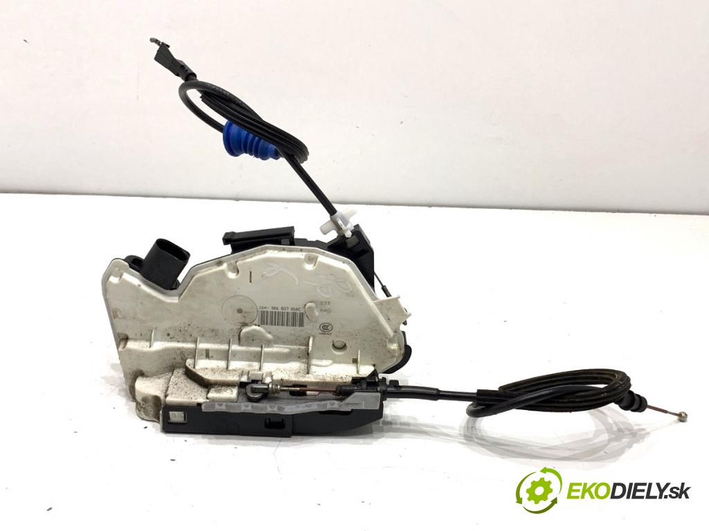 VW PASSAT CC B6 coupe 2011 103 kW 2.0 TDI 1968 zámok dveře pravý přední část 5N1837016C