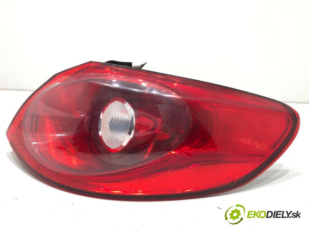 VW PASSAT CC B6 coupe 2011 103 kW 2.0 TDI 1968 Svetlo pravy zad