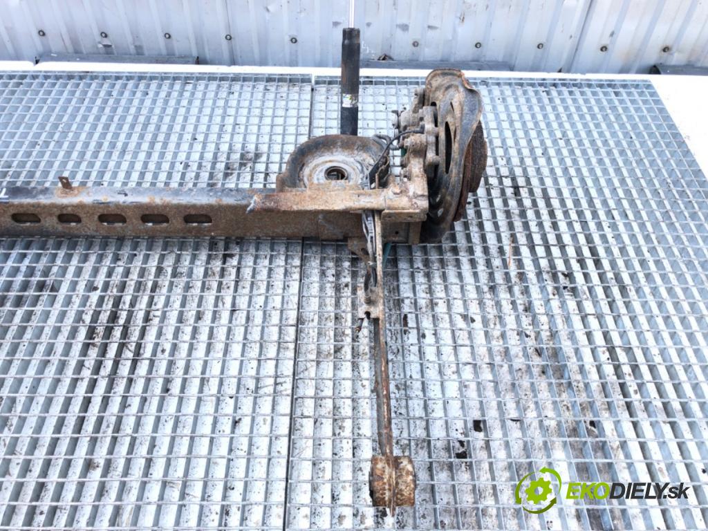 RENAULT TRAFIC II Autobus 2004 99 kW 2.5 dCi 135 (JL0D) 2463 Výstuha zad