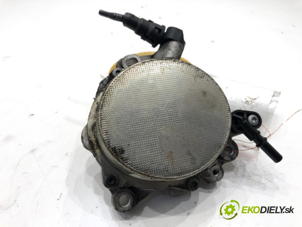 CITROEN DS5 liftback 2014 133 kW 2.0 BlueHDi 180 1997 pumpa vakuová 9674192280