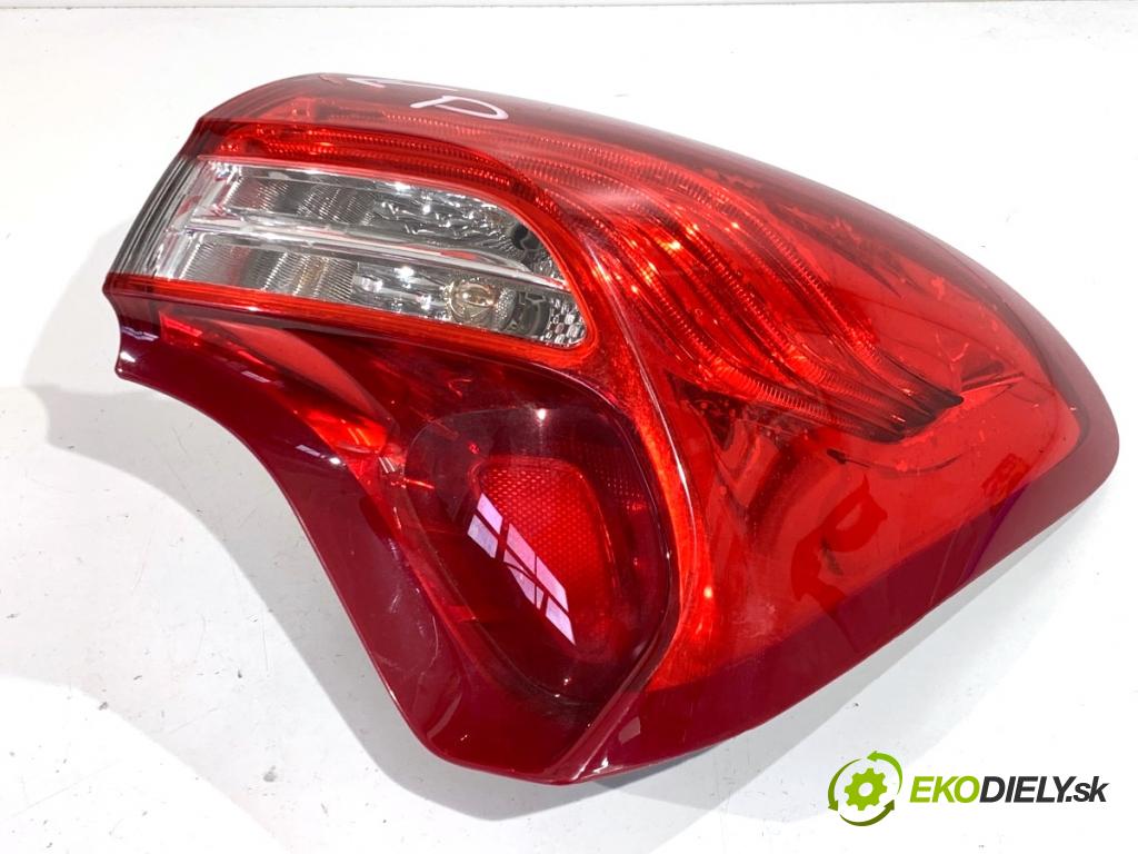CITROEN DS5 liftback 2014 133 kW 2.0 BlueHDi 180 1997 světlo pravý zadní část 9803167780