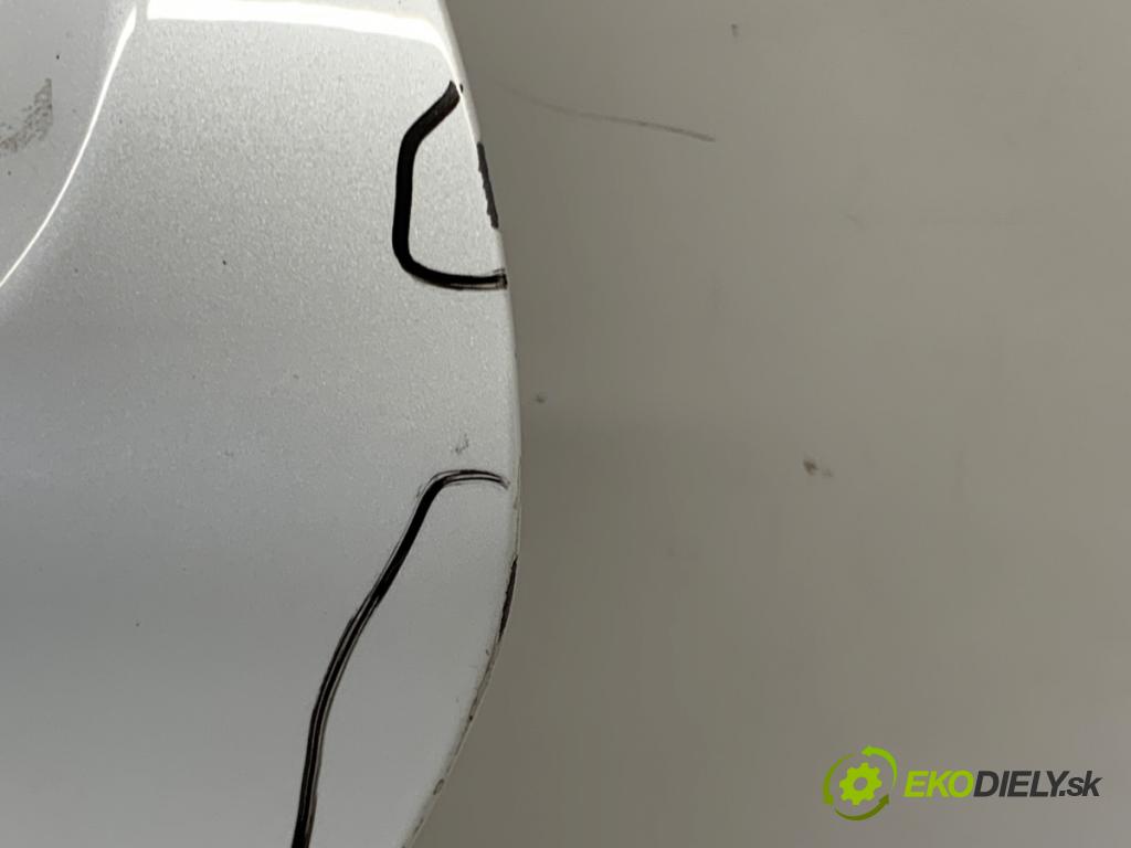 CITROEN DS5 liftback 2014 133 kW 2.0 BlueHDi 180 1997 dveře levý zadní část KWE