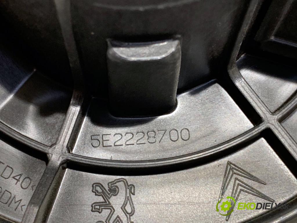 CITROEN C4 PICASSO I nadwozie wielkoprzestrzenne (MPV) 2009 80 kW 1.6 HDi 1560 ventilátor kúrenia 5E2228200