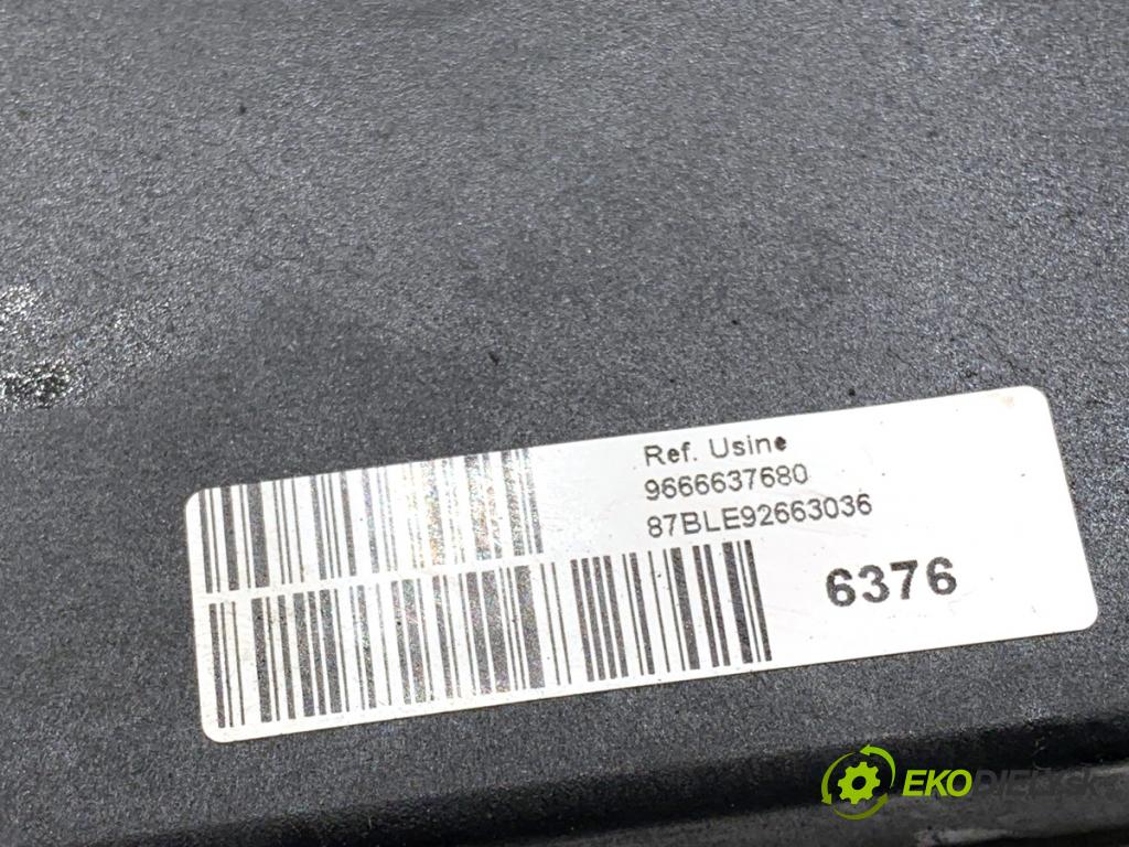 CITROEN C4 PICASSO I nadwozie wielkoprzestrzenne (MPV) 2009 80 kW 1.6 HDi 1560 pumpa ABS 9666637680 (Pumpa ABS)