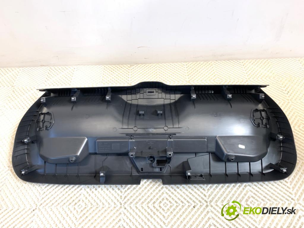 VW T-ROC SUV 2023 110 kW 1.5 TSI 1495 tapacír dverí kufra 2GA867605D