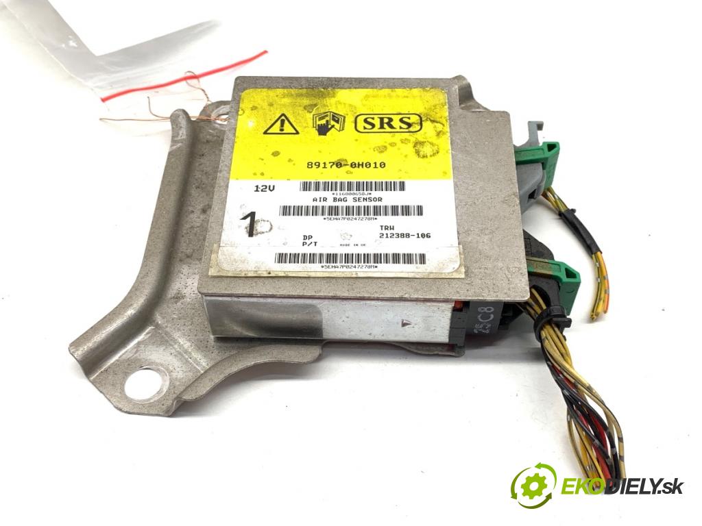 PEUGEOT 107 liftback 2008 50 kW 1.0 998 senzor airbag 89170-0H010 (Snímač)