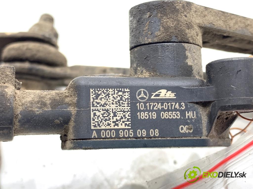 MERCEDES-BENZ GLE SUV 2020 270 kW GLE 450 EQ Boost 4-matic (167.157) 2498 Snímač XENON zad ľavy A0009050908