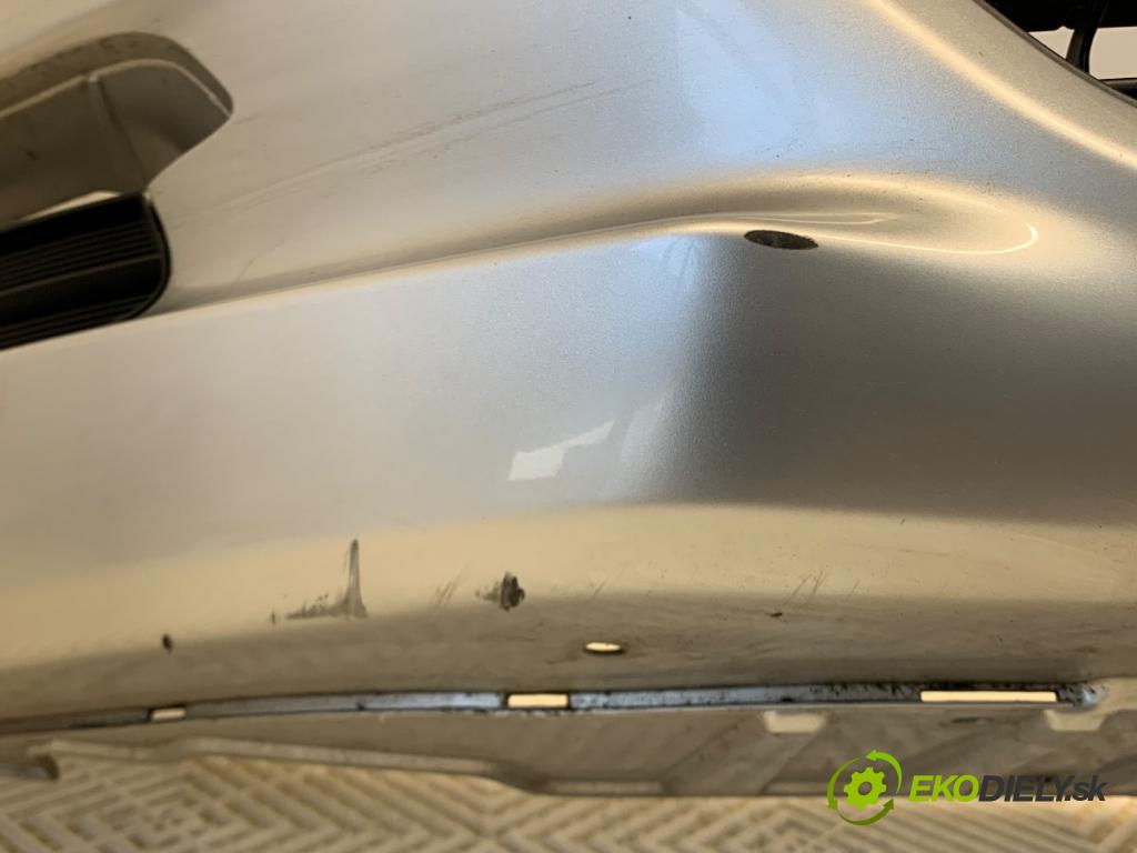 HONDA INSIGHT liftback 2009 73 kW 1.3 IMA (ZE2) 1339 nárazník přední část  (Klika dveří ostatní)