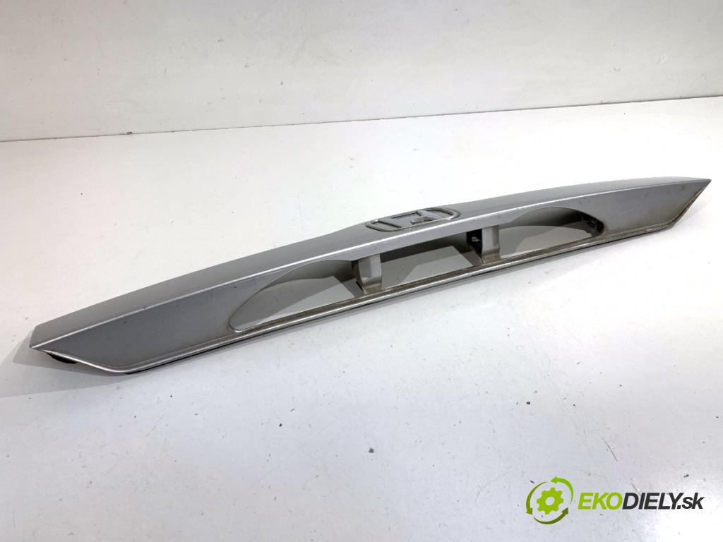 HONDA INSIGHT liftback 2009 73 kW 1.3 IMA (ZE2) 1339 zadní část - čelo dveří zadní část 74890-TM8