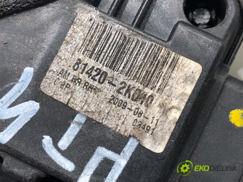 KIA SOUL I liftback 2009 94 kW 1.6 CRDi 128 1582 zámok dveře pravý zadní část 81420-2K010