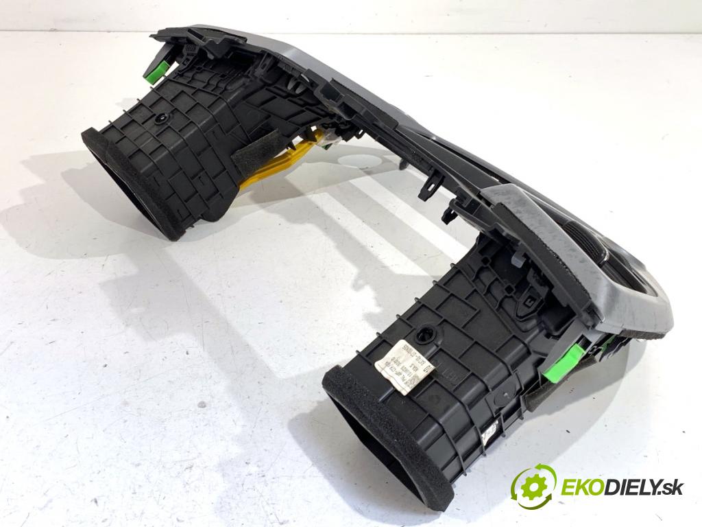 HYUNDAI TUCSON SUV 2015 85 kW 1.7 CRDi 1685 Mriežky kúrenia predný 84740-D7100