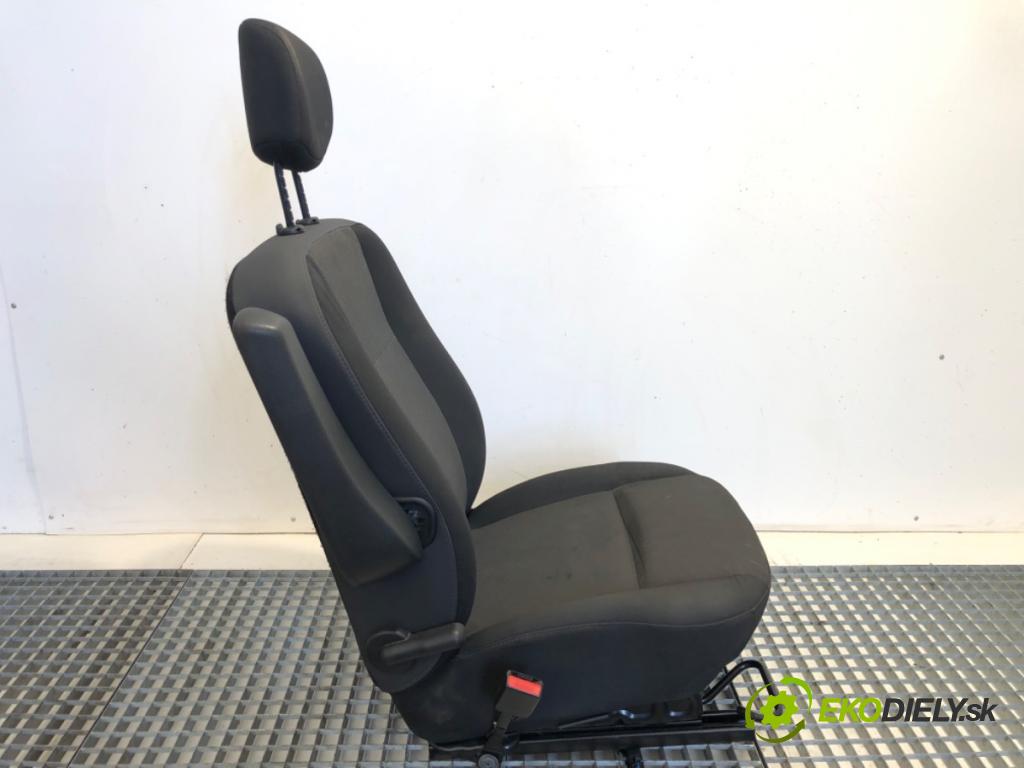 RENAULT MASTER III Skrzynia 2023 120 kW 2.3 dCi 165 FWD (FV0P, FV0U, FV11, FV12) 2298 sedadlo levý přední část