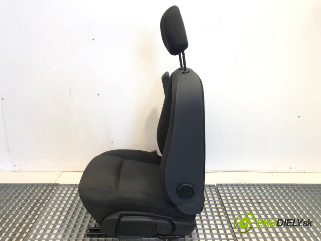 RENAULT MASTER III Skrzynia 2023 120 kW 2.3 dCi 165 FWD (FV0P, FV0U, FV11, FV12) 2298 sedadlo levý přední část