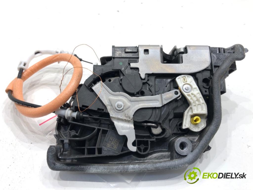 BMW G31 Kombi 2021 135 kW 530 e Plug-in-Hybrid xDrive 1998 zámok Dvere ľavy predný 7477685