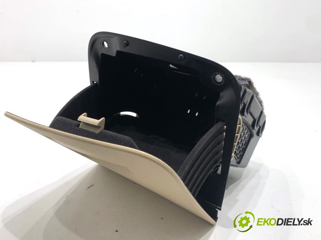 BMW G31 Kombi 2021 135 kW 530 e Plug-in-Hybrid xDrive 1998 přihrádka kastlík 6997930