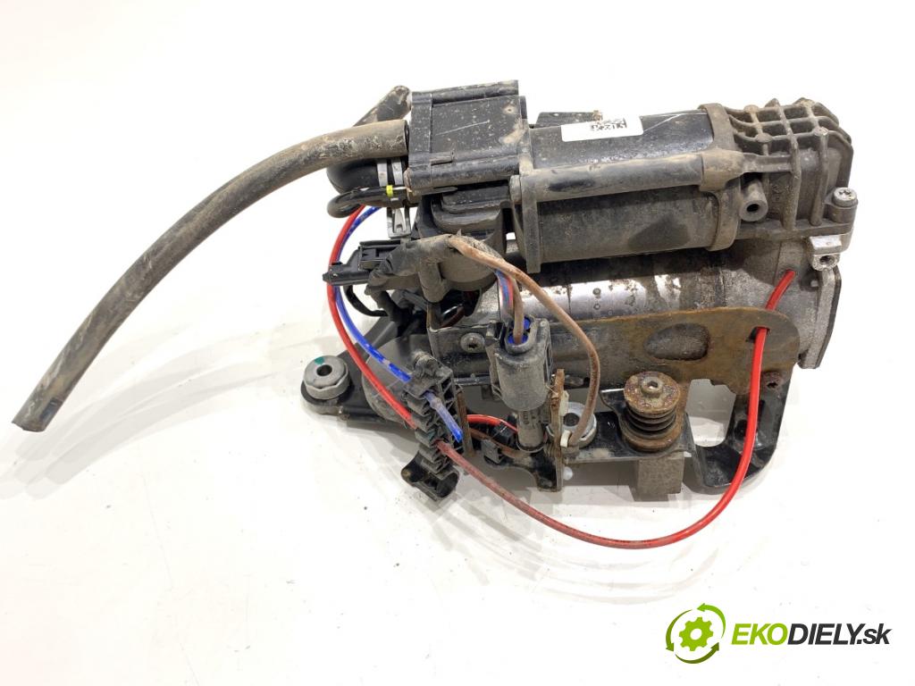 BMW G31 Kombi 2021 135 kW 530 e Plug-in-Hybrid xDrive 1998 pumpa nápravy 6898429