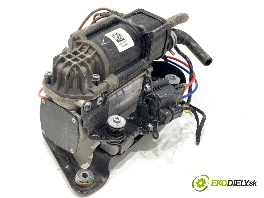 BMW G31 Kombi 2021 135 kW 530 e Plug-in-Hybrid xDrive 1998 pumpa nápravy 6898429