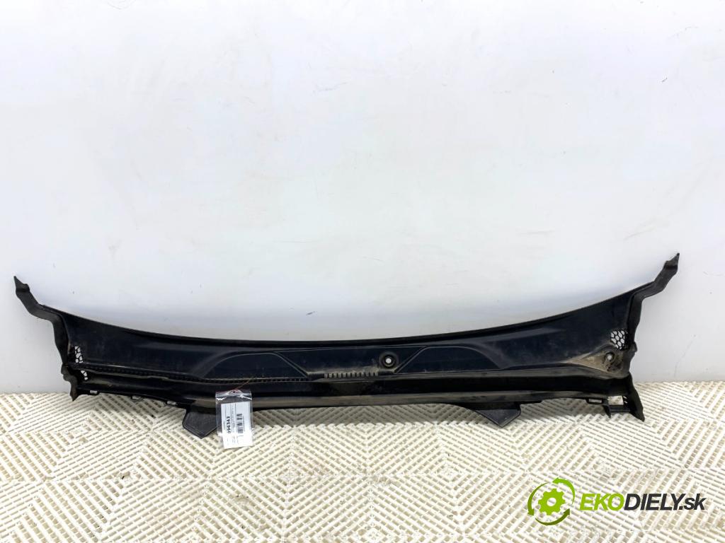 BMW G31 Kombi 2021 135 kW 530 e Plug-in-Hybrid xDrive 1998 Torpédo, plast pod čelné okno 7388714 (Torpédo (plast pod čelným sklom))