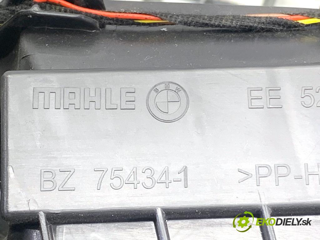 BMW G31 Kombi 2021 135 kW 530 e Plug-in-Hybrid xDrive 1998 topné těleso radiátor topení 9299693 (Radiátor topení)