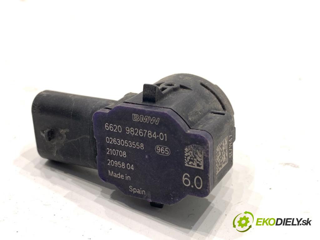 BMW G31 Kombi 2021 135 kW 530 e Plug-in-Hybrid xDrive 1998 snímač PDC 9826784