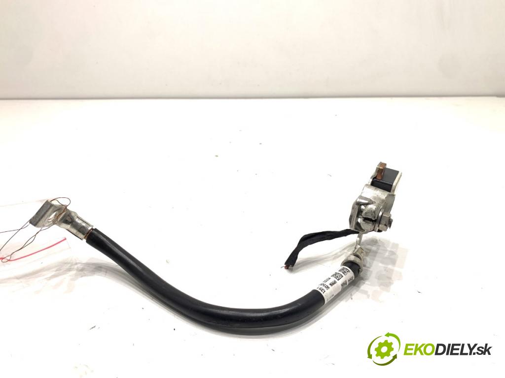 BMW G31 Kombi 2021 135 kW 530 e Plug-in-Hybrid xDrive 1998 svorka MINUS 8736083