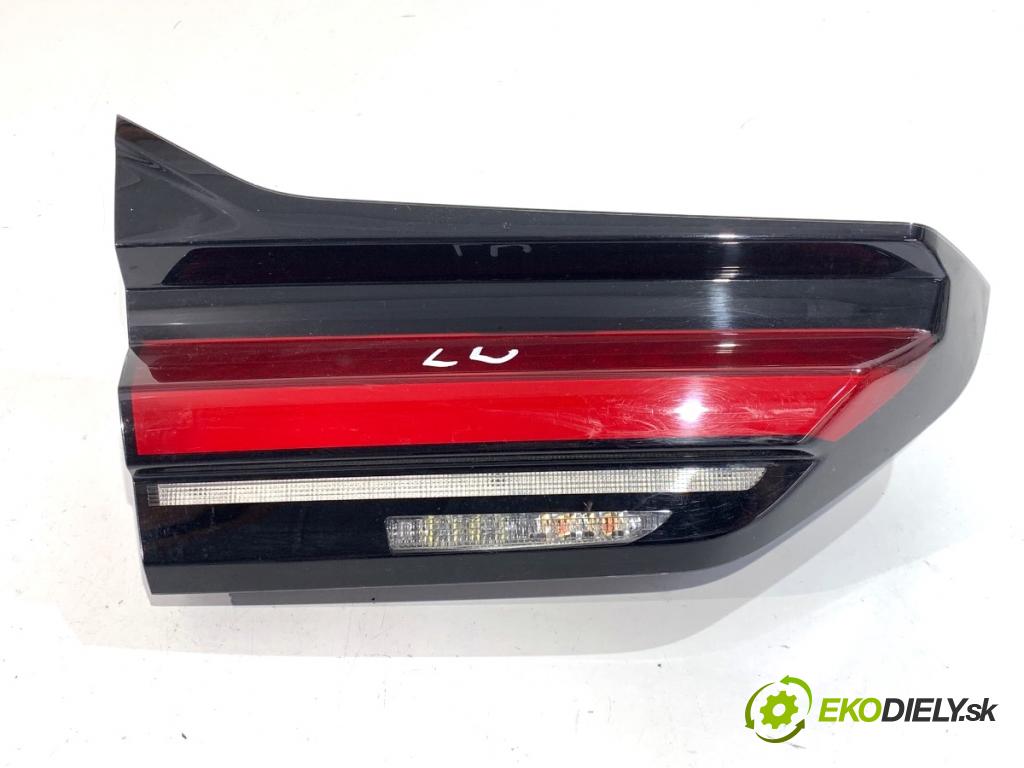 BMW G31 Kombi 2021 135 kW 530 e Plug-in-Hybrid xDrive 1998 Svetlo zad ľavá strana vnútorná 8493829 (Kľučka dverí ostatné)