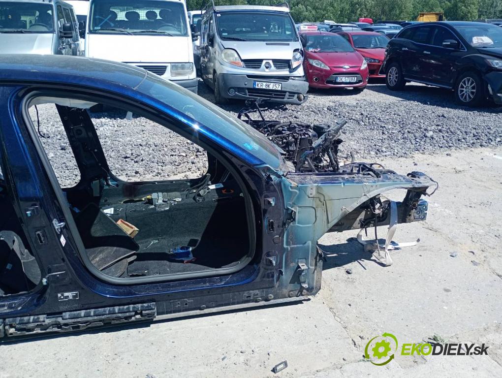 BMW G31 Kombi 2021 135 kW 530 e Plug-in-Hybrid xDrive 1998 karoséria ČTVRŤÁK: Blatník prah strecha PODŁUŻNICA