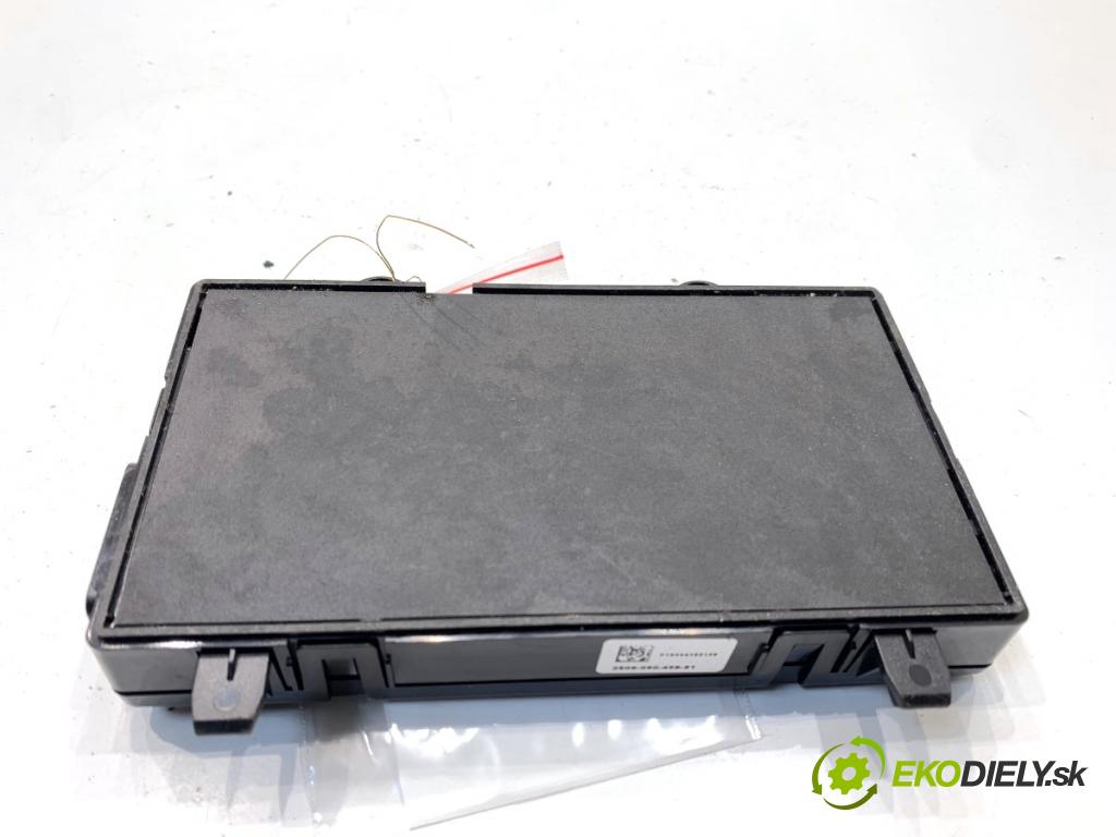 MERCEDES-BENZ GLE SUV 2020 270 kW GLE 450 EQ Boost 4-matic (167.157) 2498 Modul TELEMATIC A1679008309