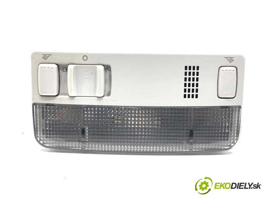 SKODA OCTAVIA II Kombi 2008 77 kW 1.9 TDI 1896 světlo stropní 3B0947105C